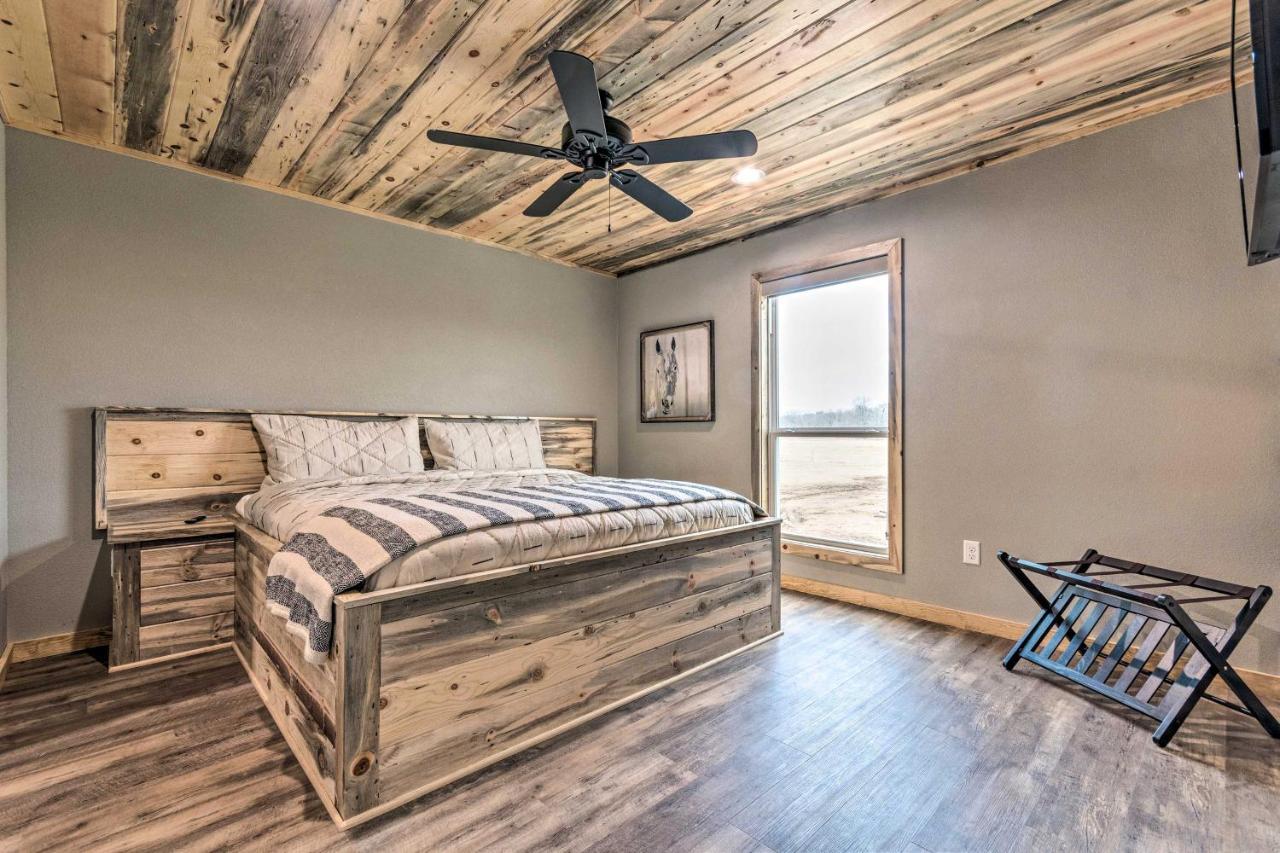 Upscale Riverfront Home With Beach And Fire Pit! Glenwood Экстерьер фото