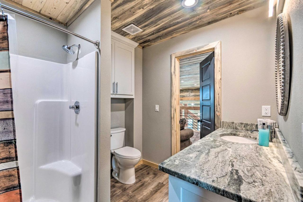 Upscale Riverfront Home With Beach And Fire Pit! Glenwood Экстерьер фото