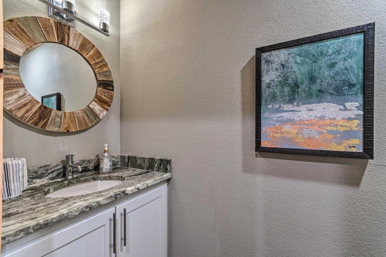 Upscale Riverfront Home With Beach And Fire Pit! Glenwood Экстерьер фото