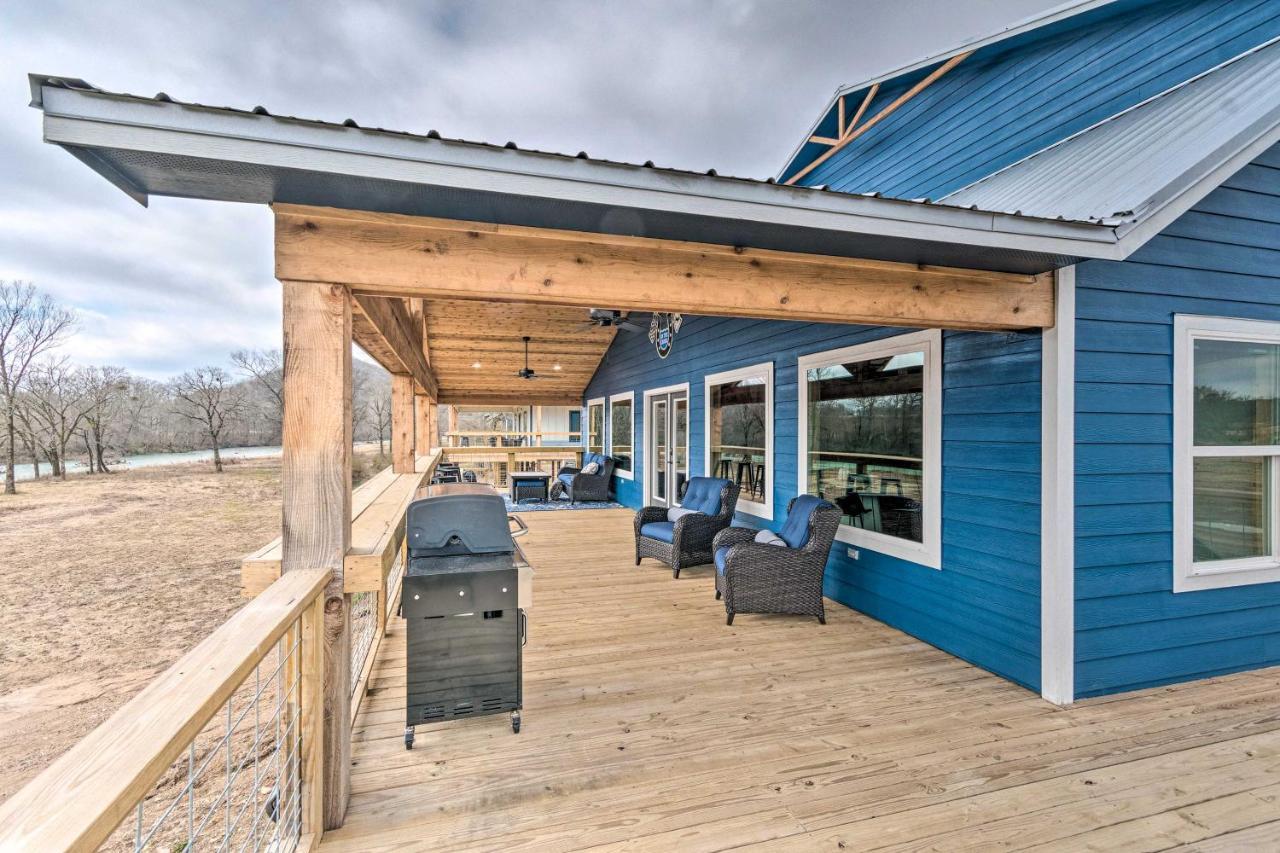 Upscale Riverfront Home With Beach And Fire Pit! Glenwood Экстерьер фото
