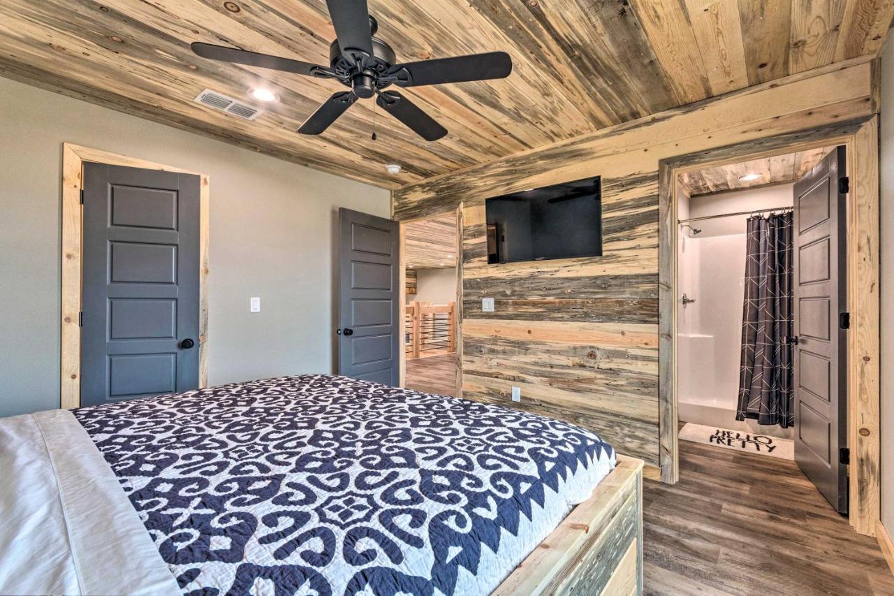 Upscale Riverfront Home With Beach And Fire Pit! Glenwood Экстерьер фото