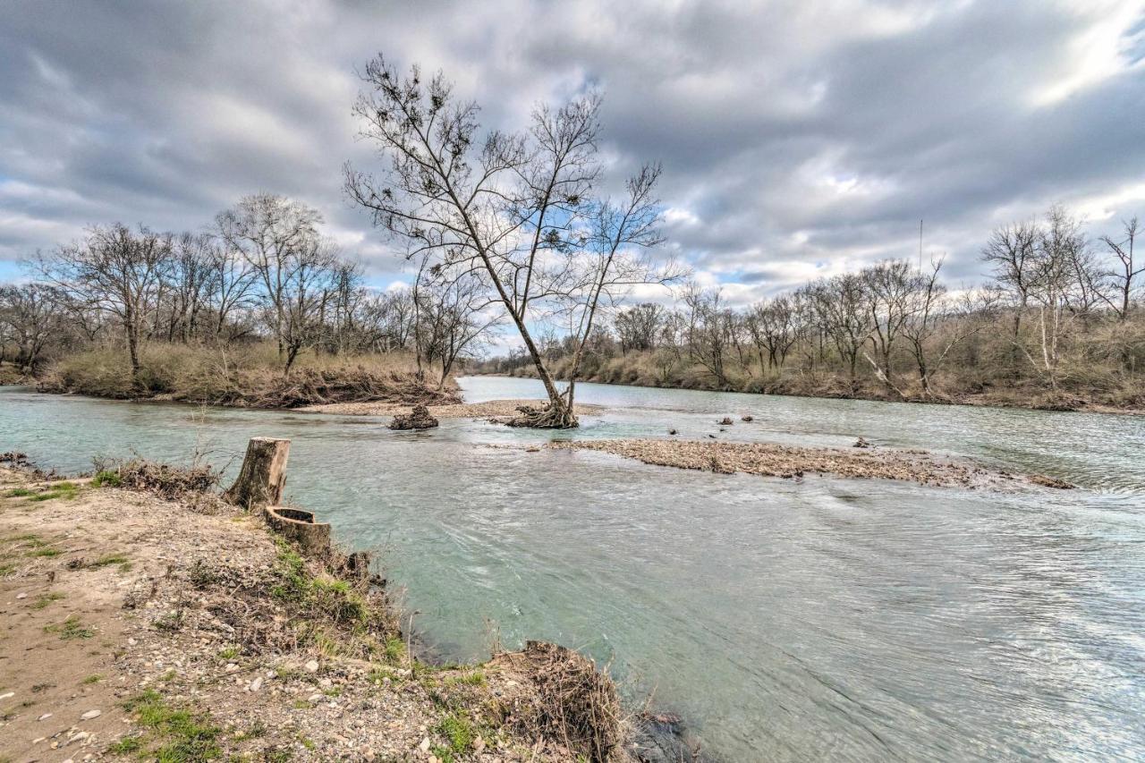 Upscale Riverfront Home With Beach And Fire Pit! Glenwood Экстерьер фото