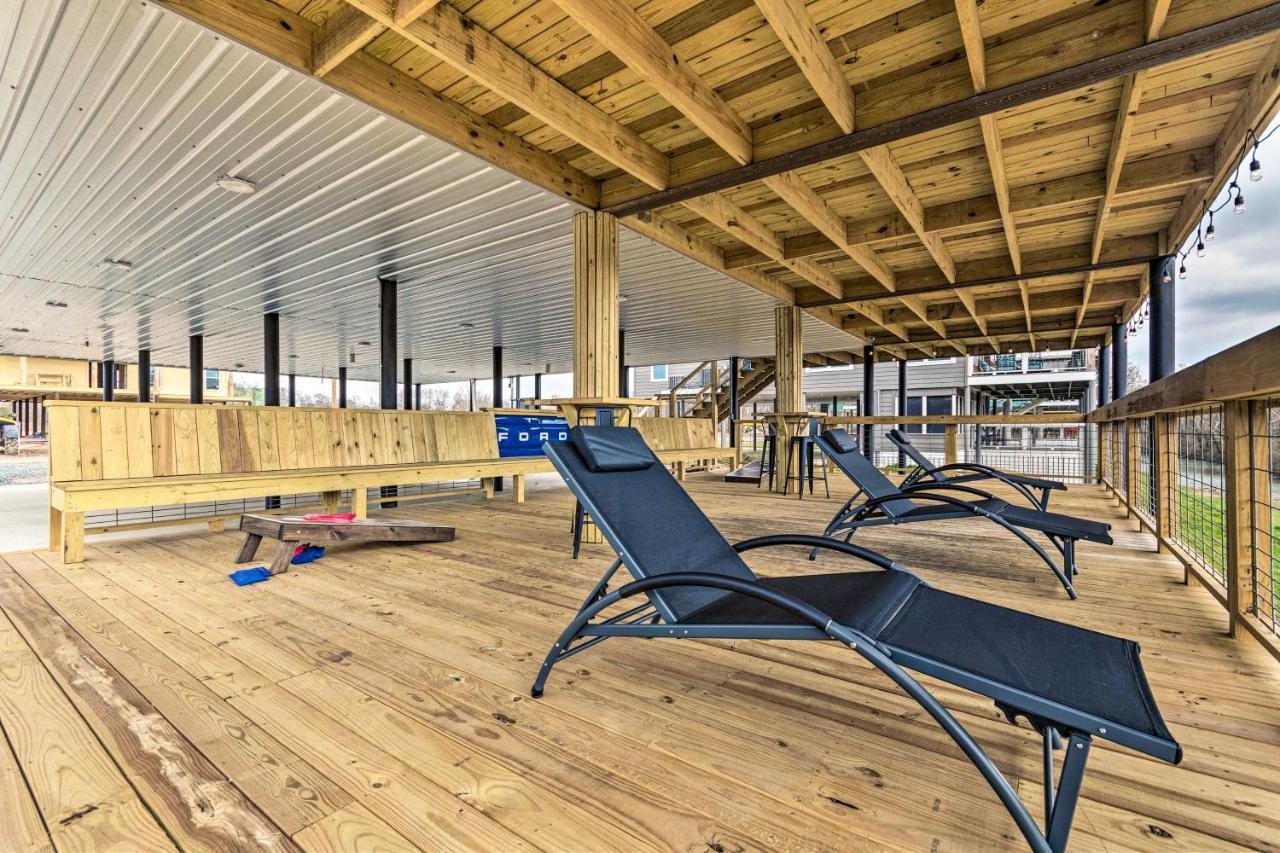 Upscale Riverfront Home With Beach And Fire Pit! Glenwood Экстерьер фото